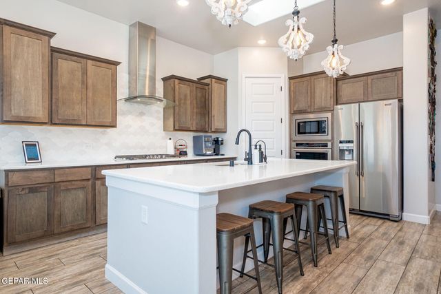 13436 EMERALD CRYSTAL Drive, El Paso, TX 79928