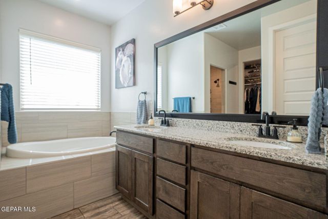 13436 EMERALD CRYSTAL Drive, El Paso, TX 79928