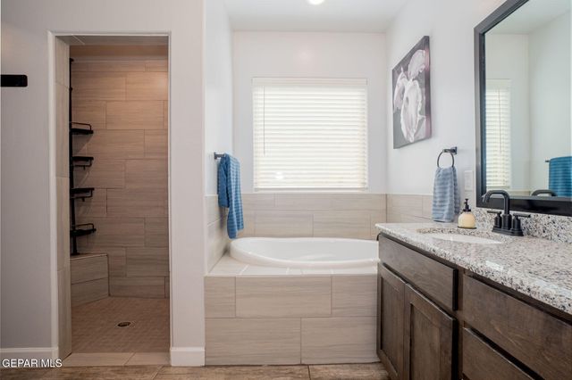 13436 EMERALD CRYSTAL Drive, El Paso, TX 79928