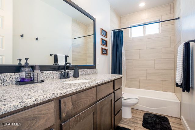 13436 EMERALD CRYSTAL Drive, El Paso, TX 79928