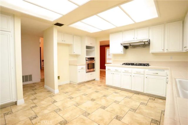 19235 Dunure Place, Porter Ranch, CA 91326