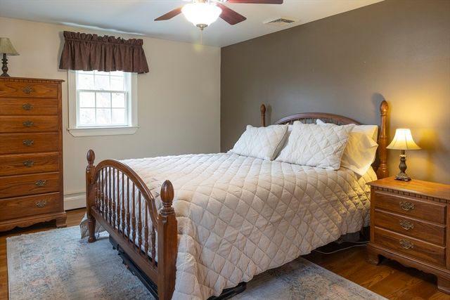 9 Church St, Douglas, MA 01516