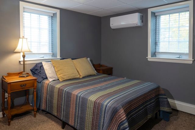 9 Church St, Douglas, MA 01516