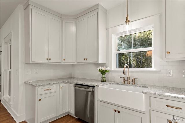 13602 Cranberry Drive, Northport, AL 35475