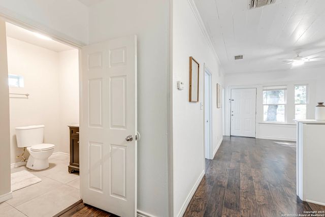 841 Texas, San Antonio, TX 78201