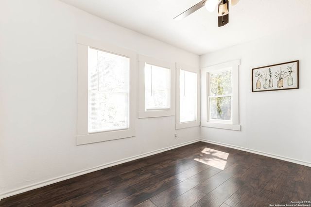 841 Texas, San Antonio, TX 78201