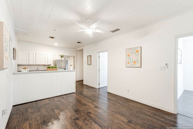 841 Texas, San Antonio, TX 78201