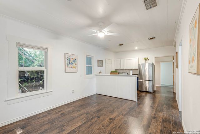 841 Texas, San Antonio, TX 78201