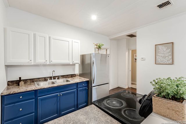 841 Texas, San Antonio, TX 78201