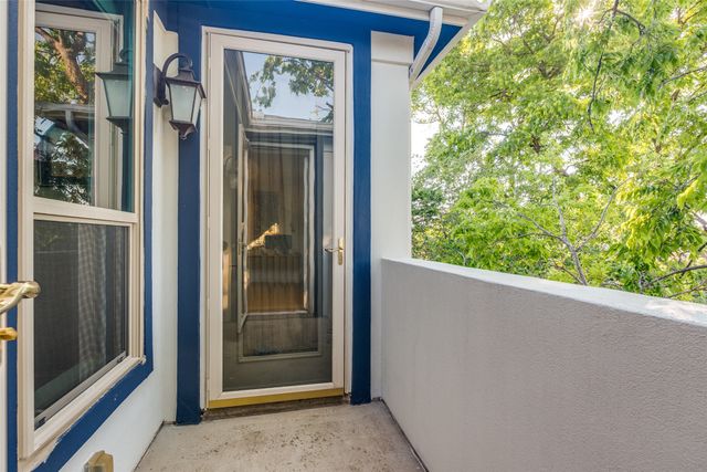 4319 Bowser Avenue 304, Dallas, TX 75219