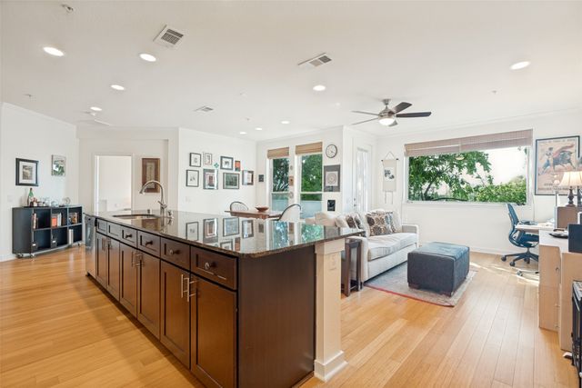 4319 Bowser Avenue 304, Dallas, TX 75219