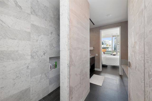 2408 Victory Park Lane 735, Dallas, TX 75219