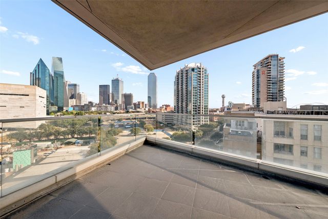 2408 Victory Park Lane 735, Dallas, TX 75219