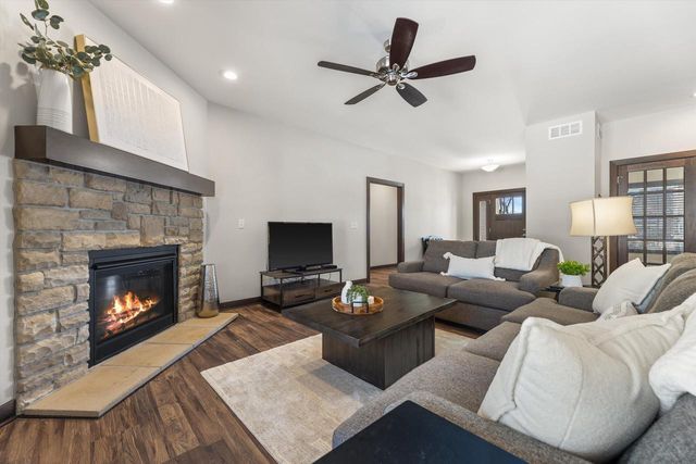 12718 W Colfax Pl, Butler, WI 53007