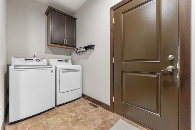 12718 W Colfax Pl, Butler, WI 53007