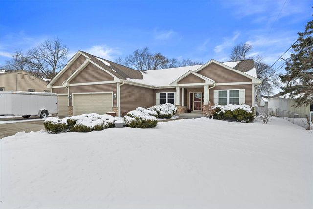 12718 W Colfax Pl, Butler, WI 53007