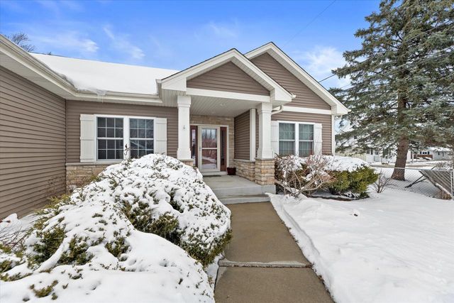 12718 W Colfax Pl, Butler, WI 53007