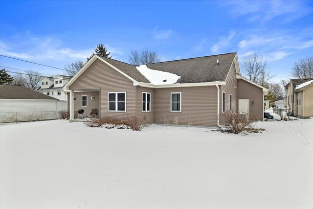 12718 W Colfax Pl, Butler, WI 53007