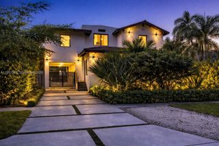 436 NE 88th St, El Portal, FL 33138