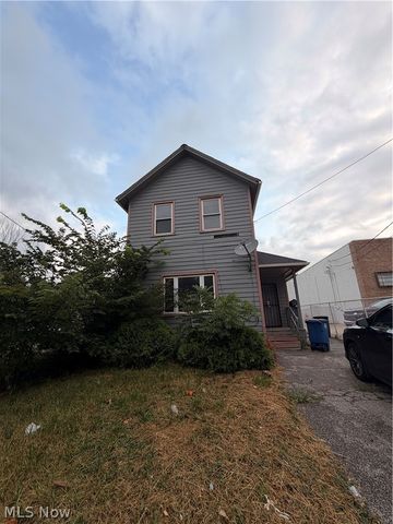 7813 Harvard Avenue, Cleveland, OH 44105