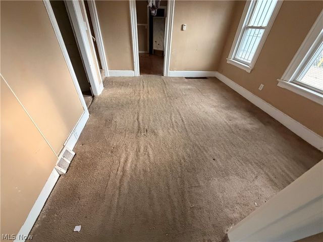 7813 Harvard Avenue, Cleveland, OH 44105