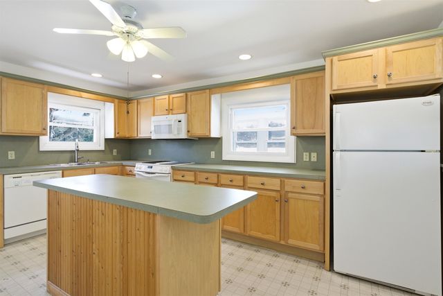 287 Clough Pond Road, Loudon, NH 03307