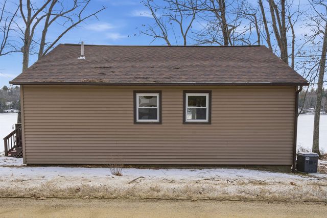 287 Clough Pond Road, Loudon, NH 03307