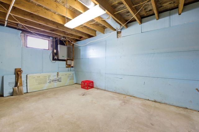 287 Clough Pond Road, Loudon, NH 03307