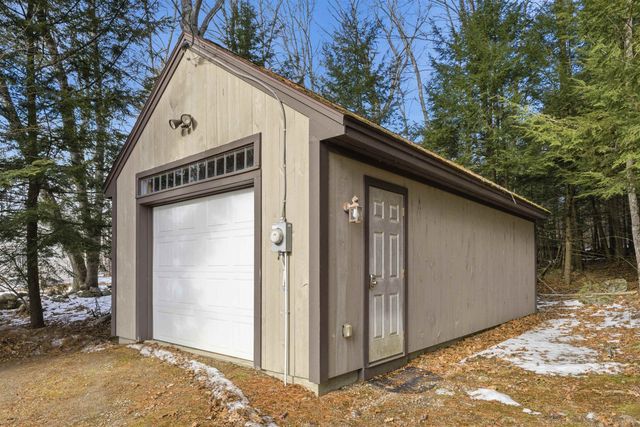 287 Clough Pond Road, Loudon, NH 03307