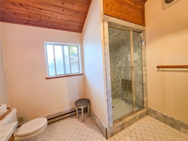 614 Lane, Yreka, CA 96097