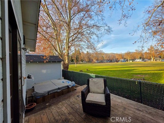 614 Lane, Yreka, CA 96097