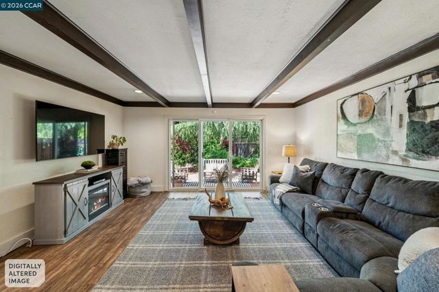 326 Dogwood Dr, Walnut Creek, CA 94598