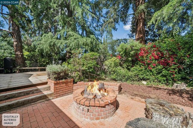 326 Dogwood Dr, Walnut Creek, CA 94598