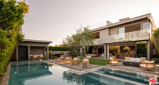 1632 Stradella Road, Los Angeles, CA 90077