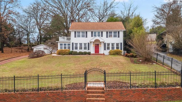 301 Ridge Avenue, Chattanooga, TN 37404