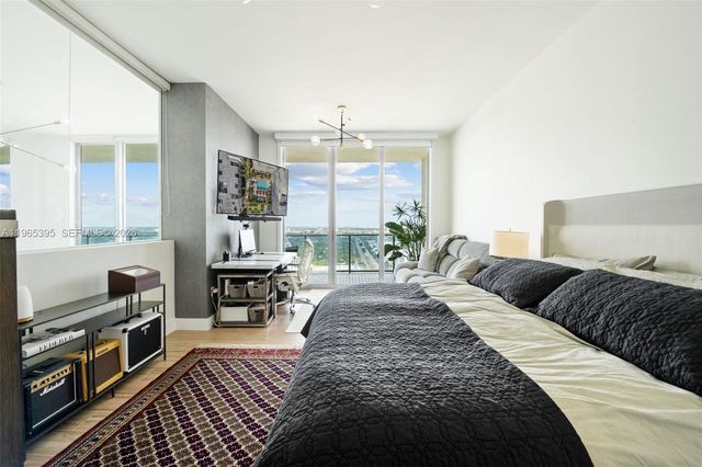 3470 E Coast Ave PH102, Miami, FL 33137