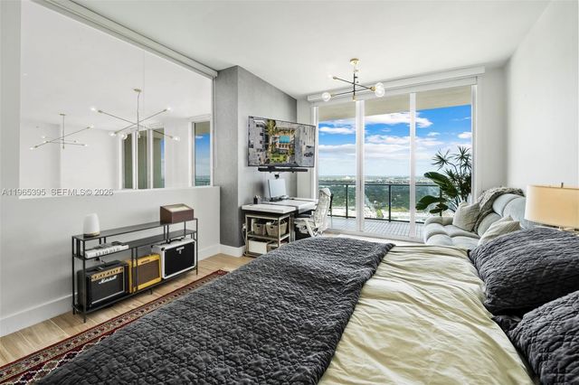 3470 E Coast Ave PH102, Miami, FL 33137