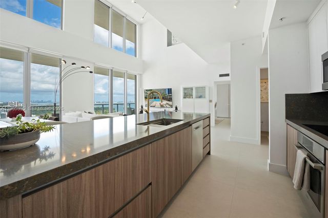 3470 E Coast Ave PH102, Miami, FL 33137