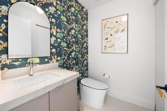 3470 E Coast Ave PH102, Miami, FL 33137