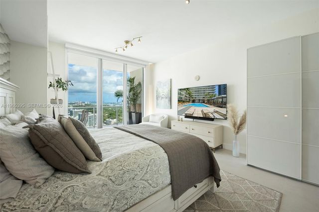 3470 E Coast Ave PH102, Miami, FL 33137