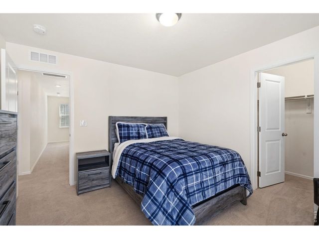 569 Navion Ln, Fort Collins, CO 80524