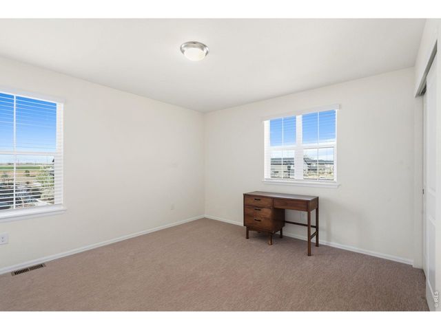 569 Navion Ln, Fort Collins, CO 80524