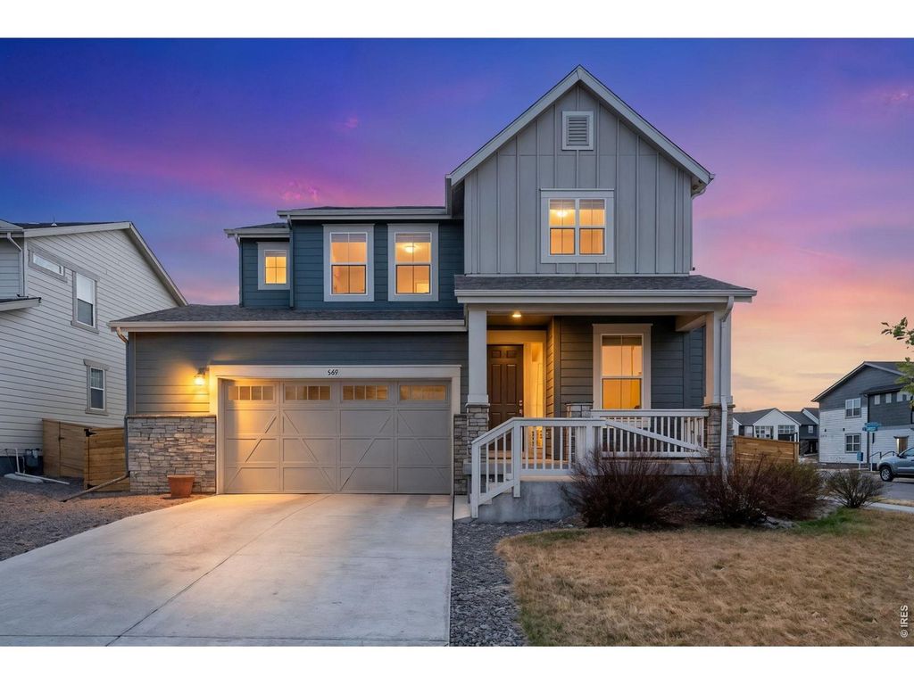 569 Navion Ln, Fort Collins, CO 80524
