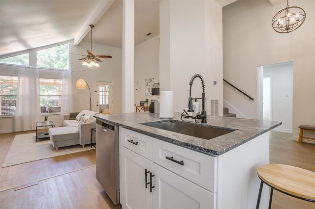 7851 Maiden Lane, Frisco, TX 75035