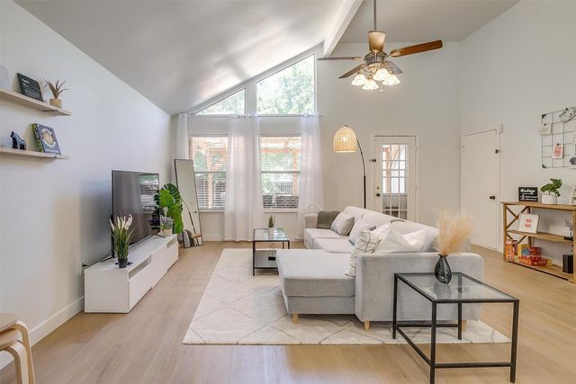 7851 Maiden Lane, Frisco, TX 75035