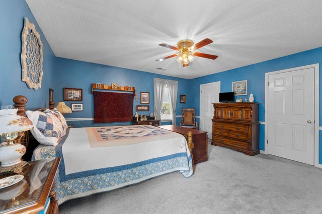 700 LANCELOT LN, Collierville, TN 38017