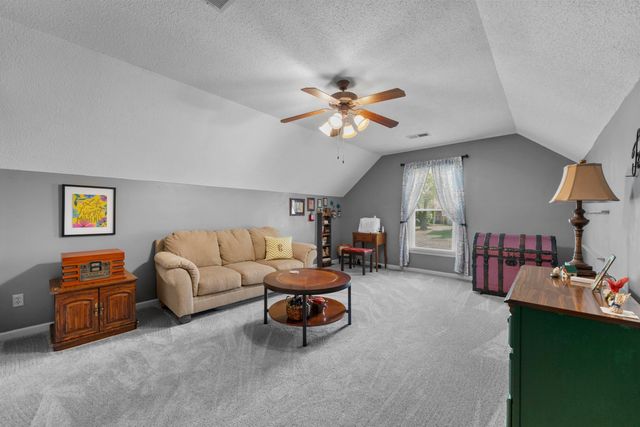 700 LANCELOT LN, Collierville, TN 38017