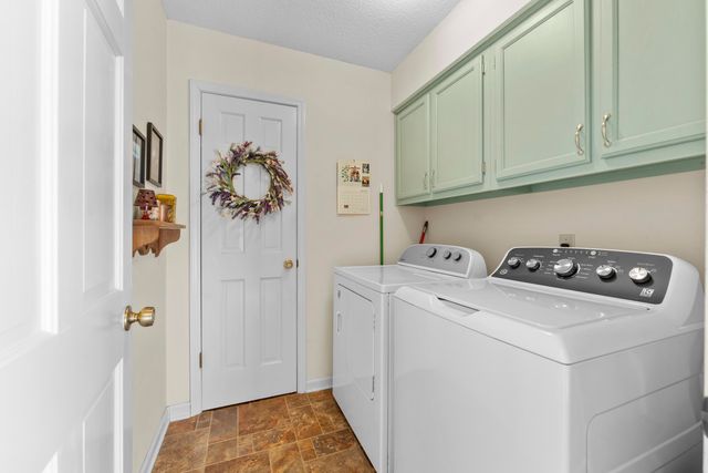 700 LANCELOT LN, Collierville, TN 38017