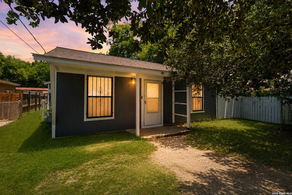 222 Bogle St, San Antonio, TX 78207