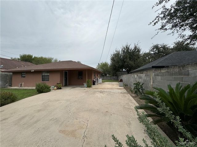 87 Sanchez Drive, Rio Grande City, TX 78582